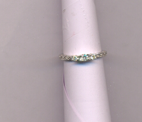 DIAMOND RING LADIES