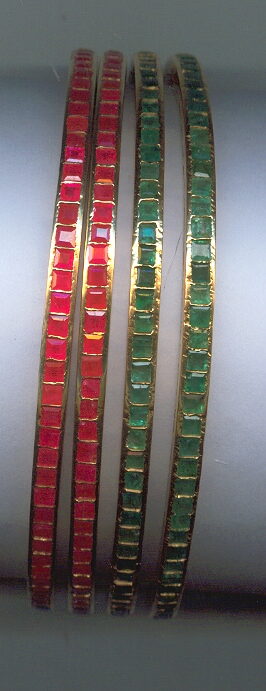 GOLD BANGLE REALSTONE EXCLUSIVE
