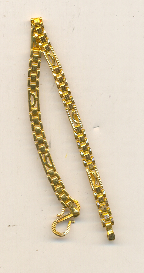 GOLD BRACELET