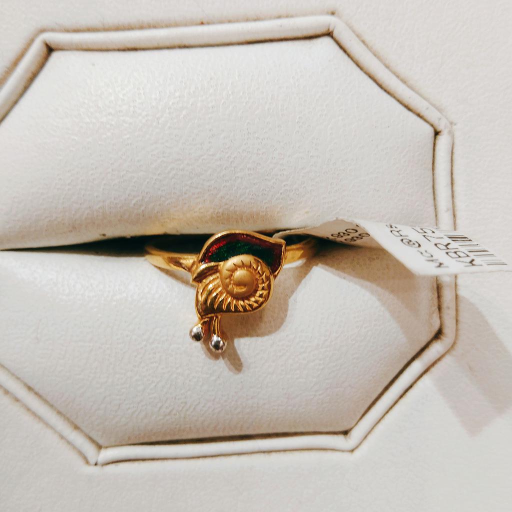 GOLD RING LADIES CASTING EXCLUSIVE