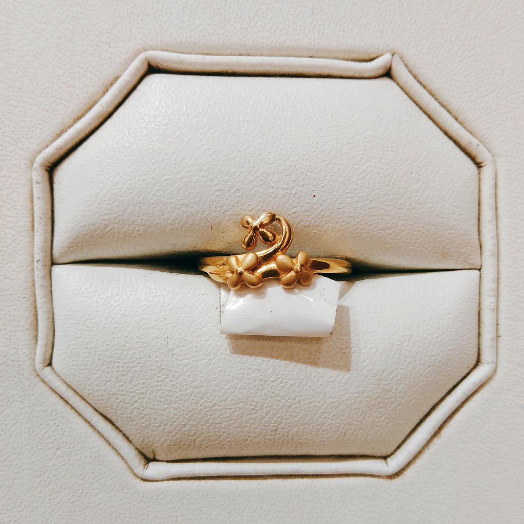 GOLD RING LADIES CASTING EXCLUSIVE