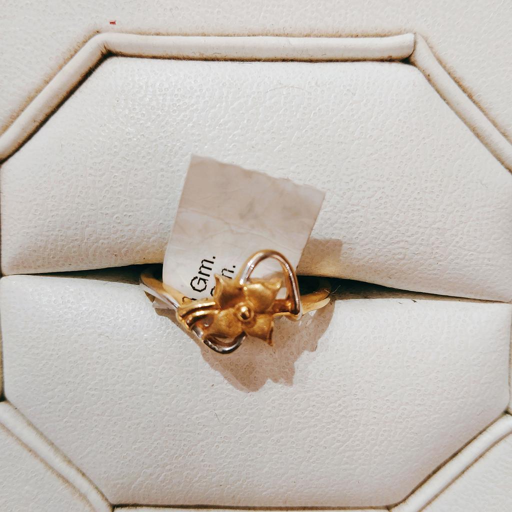 GOLD RING LADIES CASTING EXCLUSIVE
