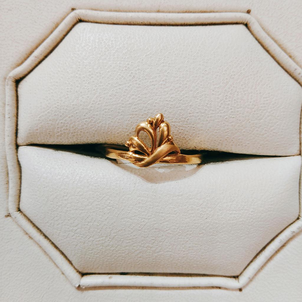 GOLD RING LADIES CASTING EXCLUSIVE
