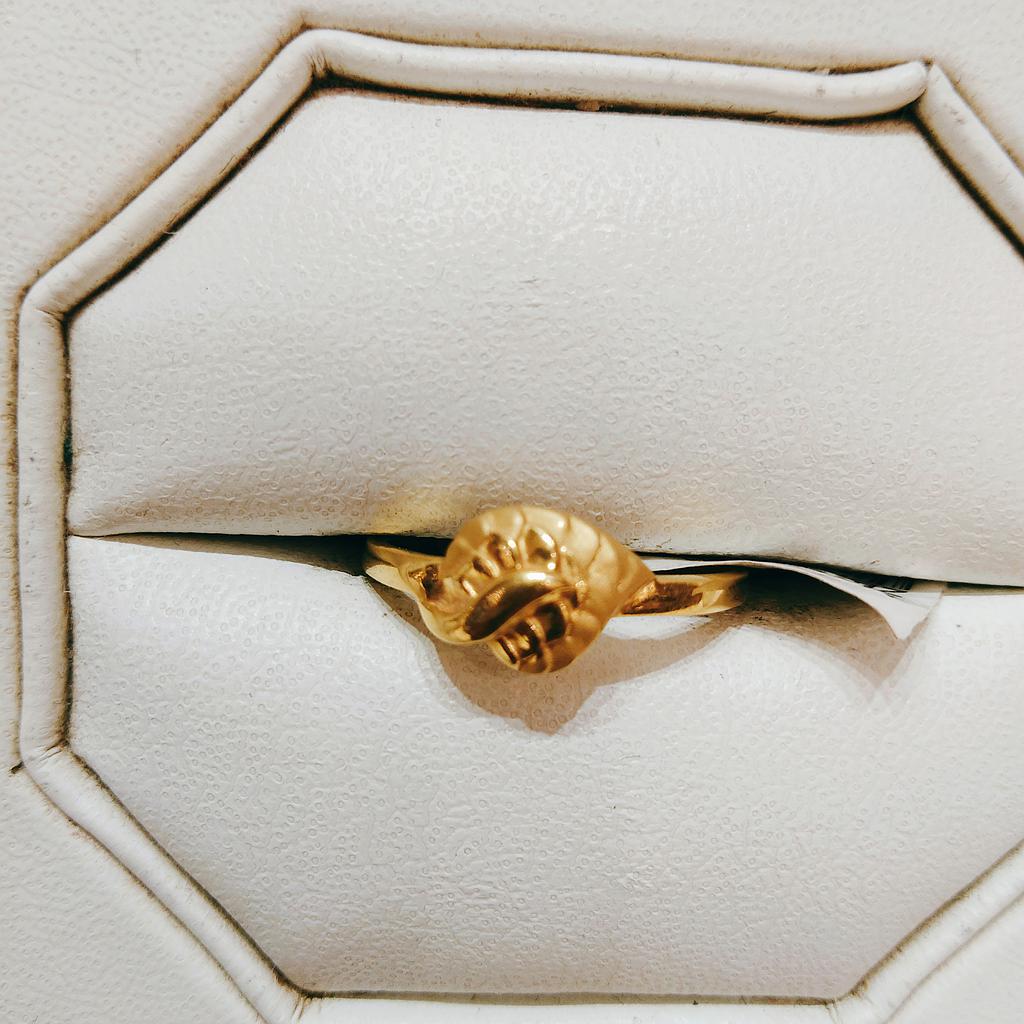 GOLD RING LADIES CASTING EXCLUSIVE