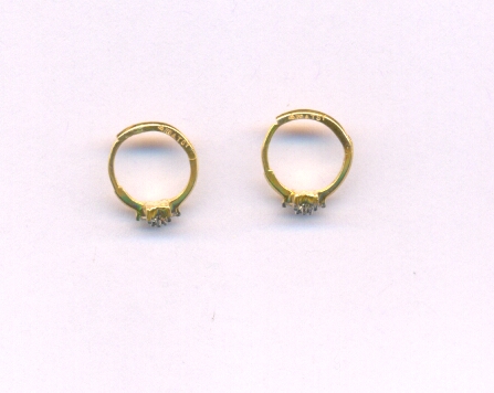DIAMOND EARRING