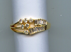 GOLD EARRING