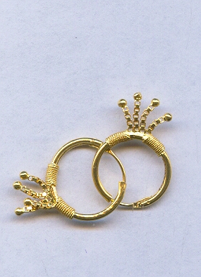 GOLD EARRING