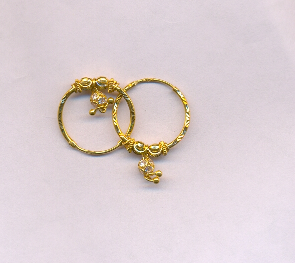 GOLD EARRING