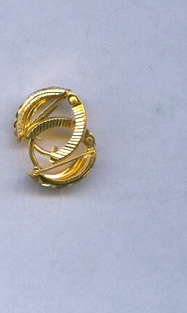 GOLD EARRING