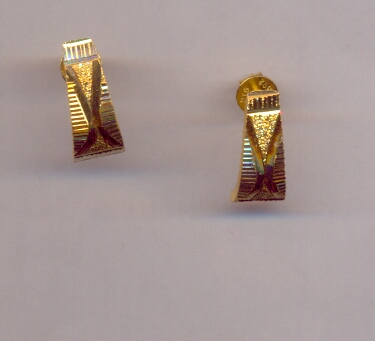 GOLD EARRING CASTING EXCLUSIVE