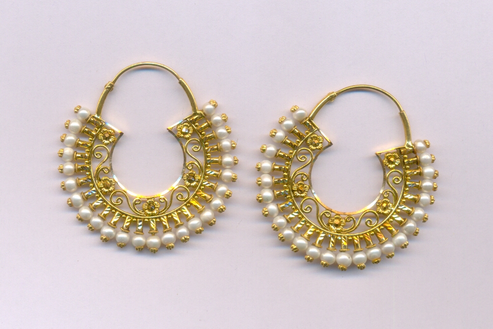 GOLD EARRING PLAIN EXCLUSIVE