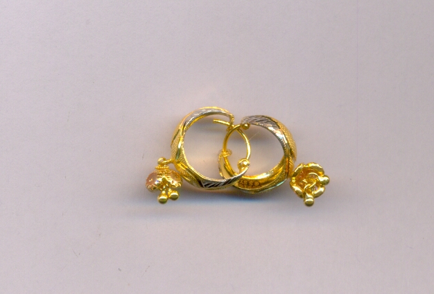 GOLD EARRING PLAIN EXCLUSIVE