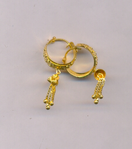 GOLD EARRING PLAIN FANCY