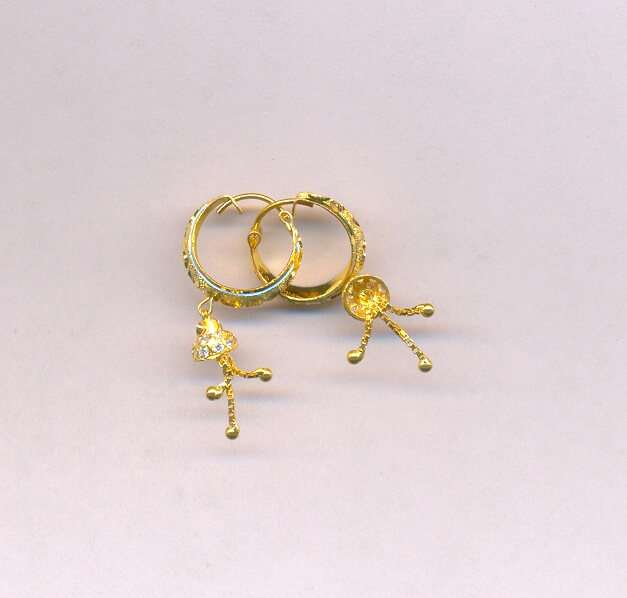 GOLD EARRING PLAIN FANCY