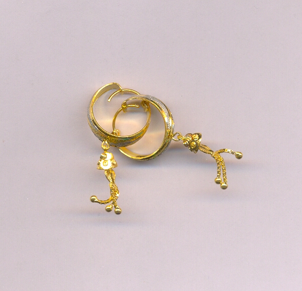 GOLD EARRING PLAIN FANCY