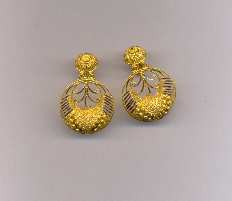 GOLD EARRING PLAIN FANCY