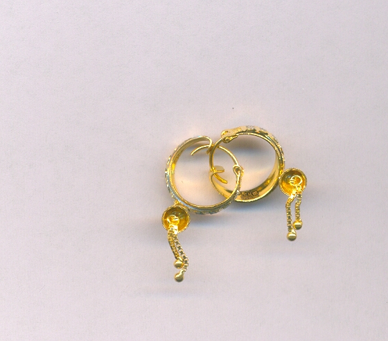GOLD EARRING PLAIN FANCY