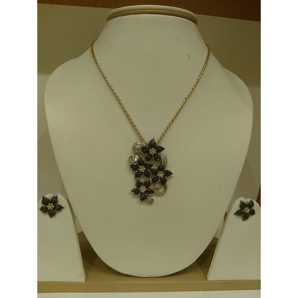 DIAMOND SET