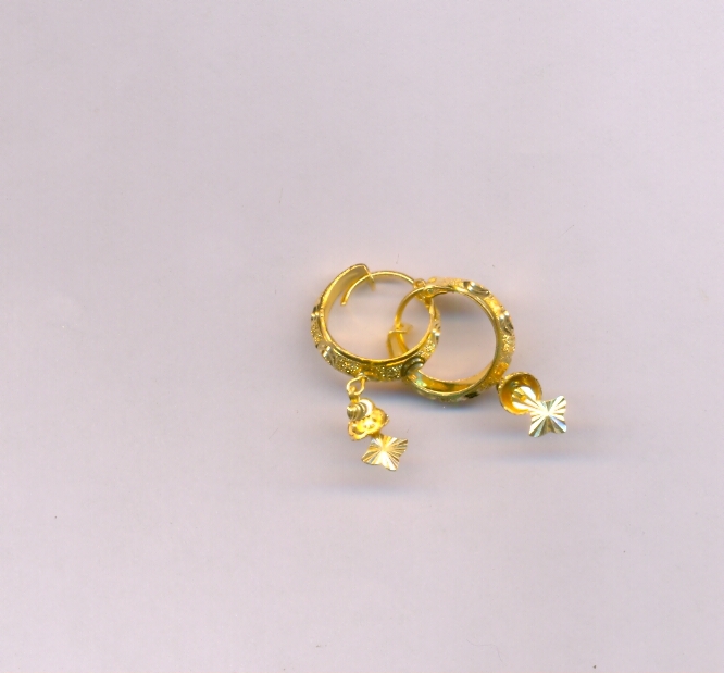 GOLD EARRING PLAIN FANCY