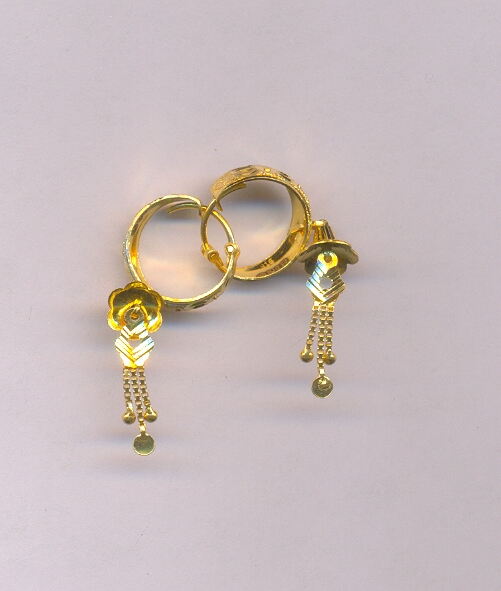 GOLD EARRING PLAIN FANCY