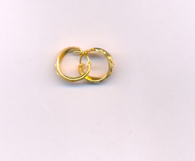GOLD EARRING PLAIN FANCY