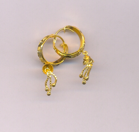 GOLD EARRING PLAIN FANCY