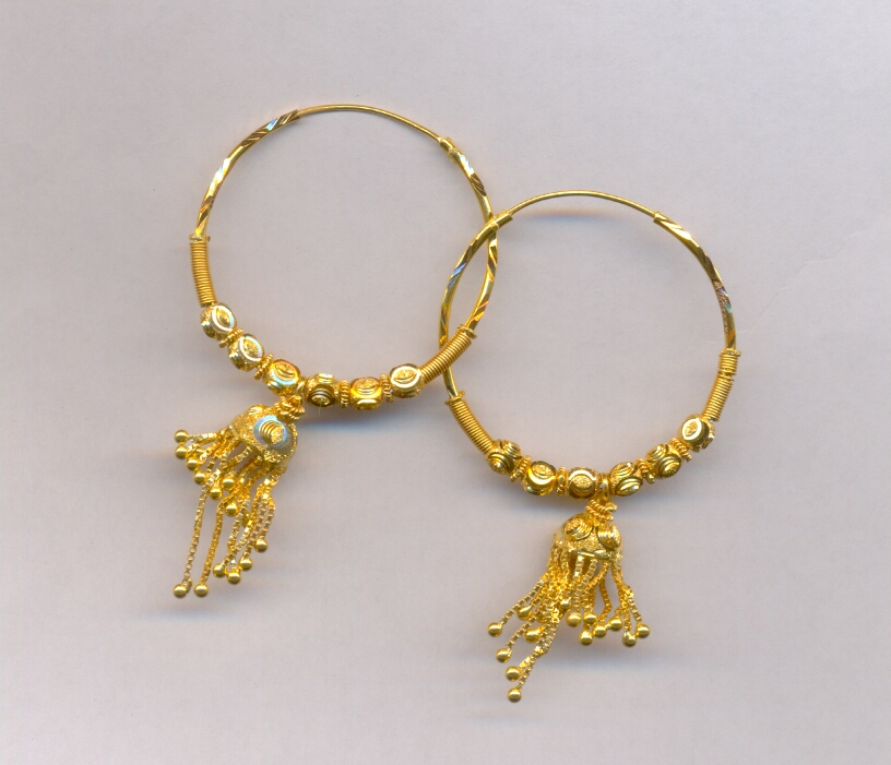 GOLD EARRING PLAIN FANCY