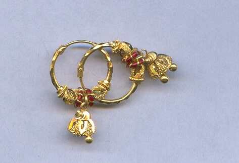 GOLD EARRING PLAIN FANCY