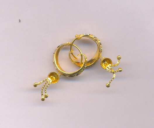 GOLD EARRING PLAIN FANCY