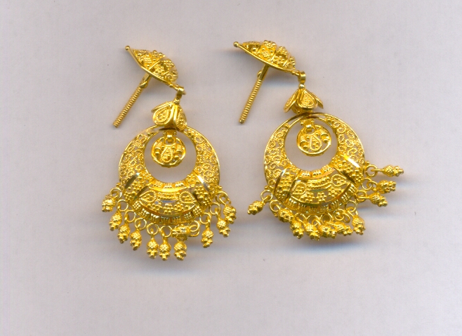 GOLD EARRING PLAIN FANCY