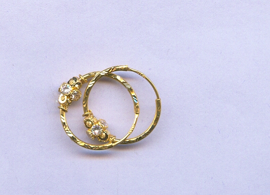 GOLD EARRING PLAIN FANCY