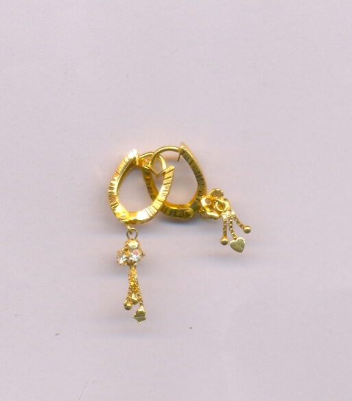 GOLD EARRING PLAIN FANCY