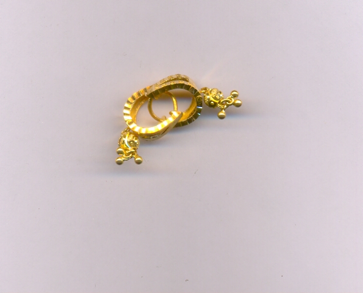 GOLD EARRING PLAIN FANCY