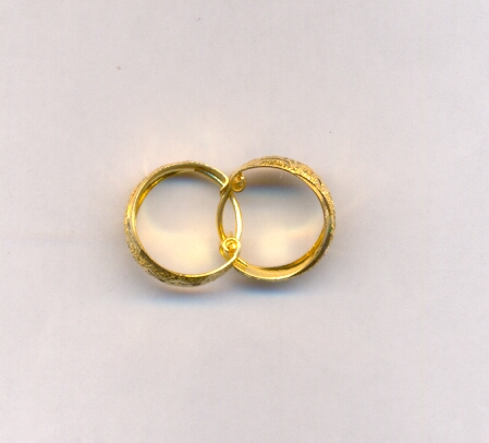 GOLD EARRING PLAIN FANCY