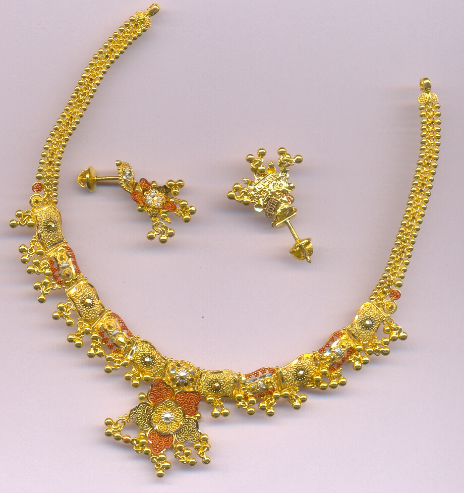 GOLD HALF SET