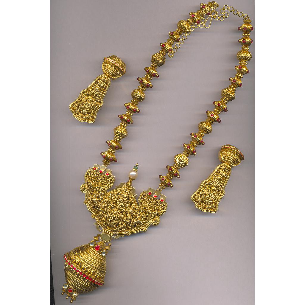GOLD HALF SET LONG ANTIQUE EXCLUSIVE