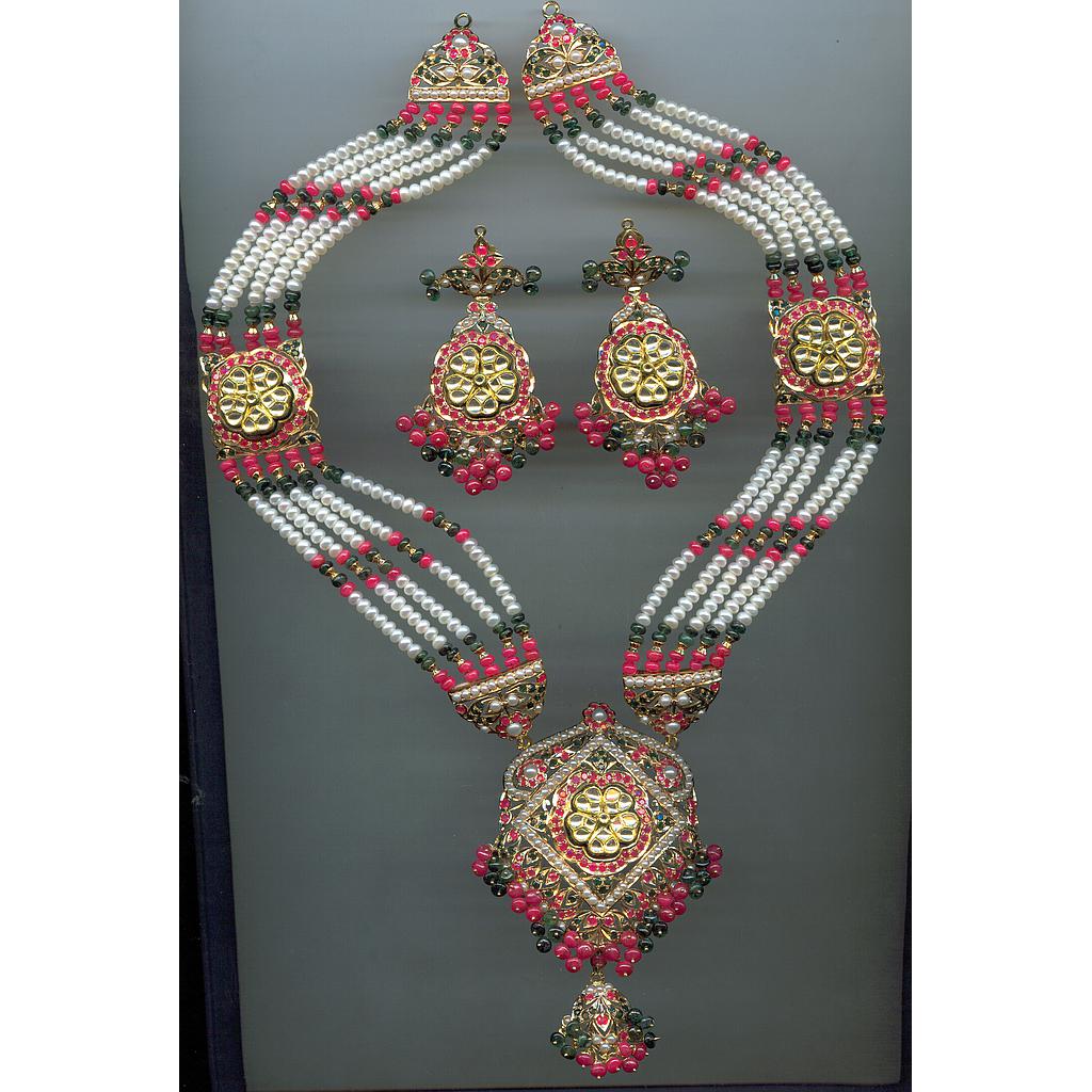 GOLD HALF SET LONG REALSTONE EXCLUSIVE