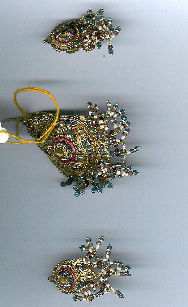 GOLD HALF SET PENDENT ANTIQUE EXCLUSIVE