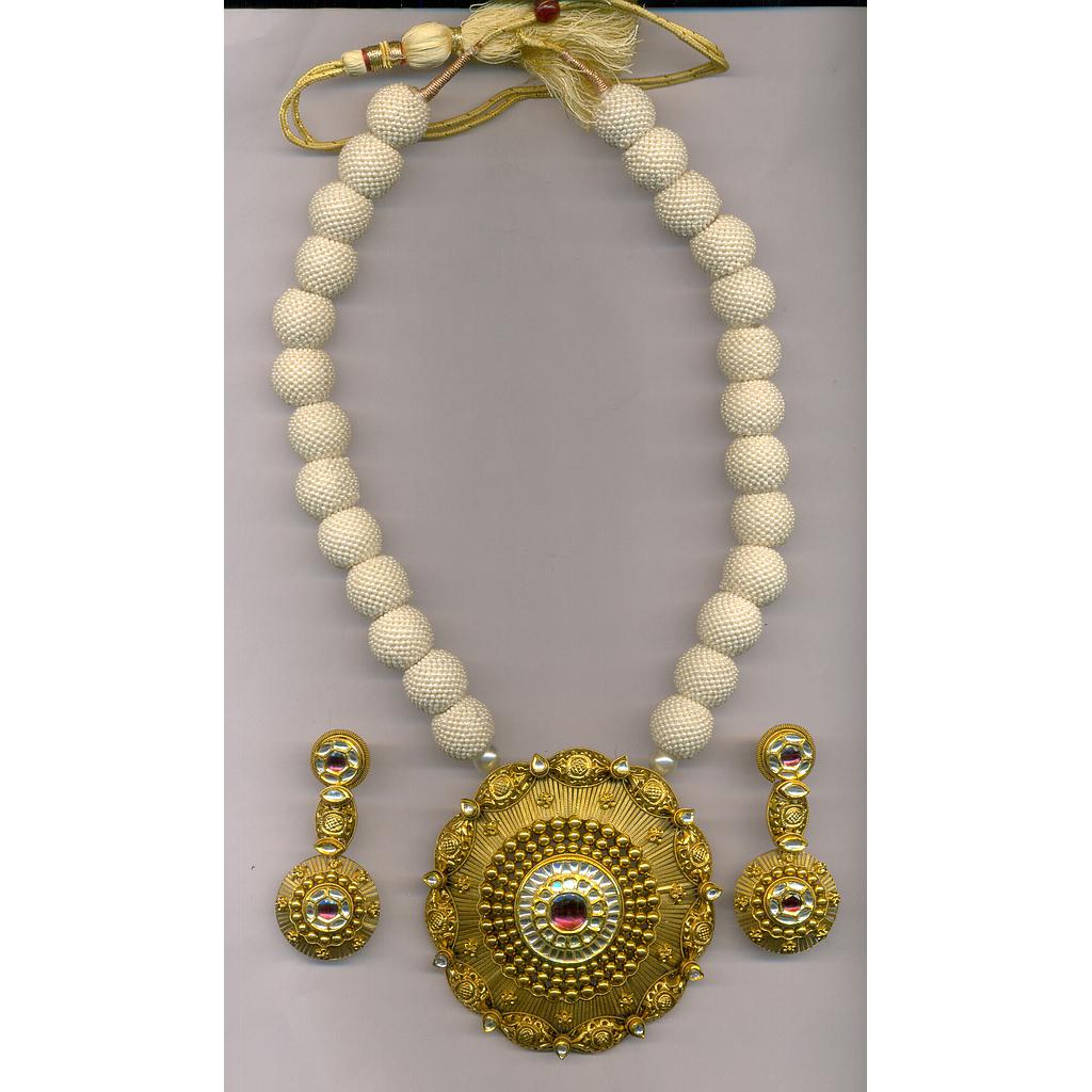 GOLD HALF SET PENDENT ANTIQUE EXCLUSIVE