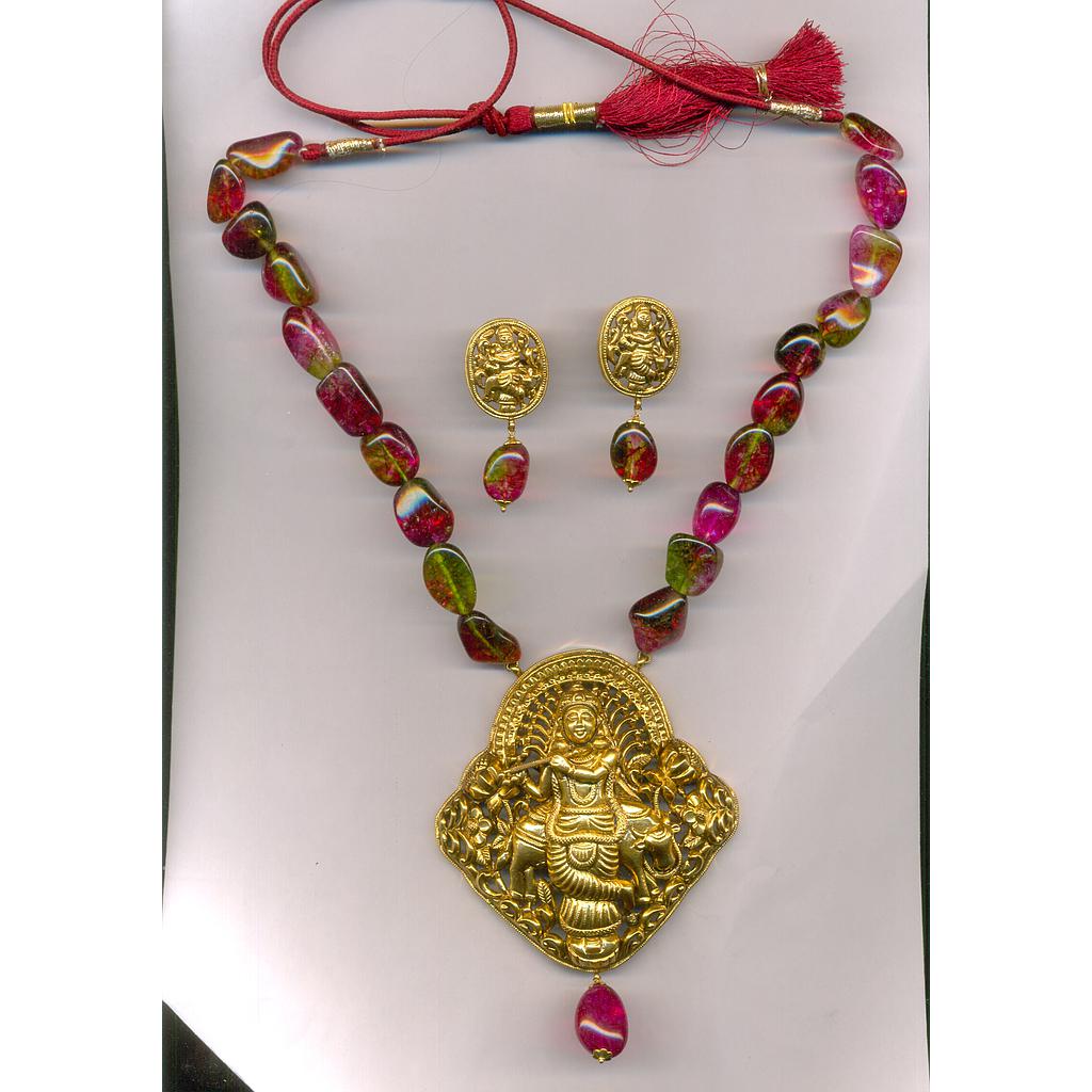 GOLD HALF SET PENDENT ANTIQUE EXCLUSIVE