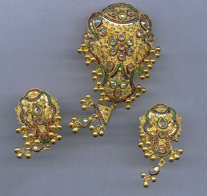 GOLD HALF SET PENDENT ANTIQUE GENERAL