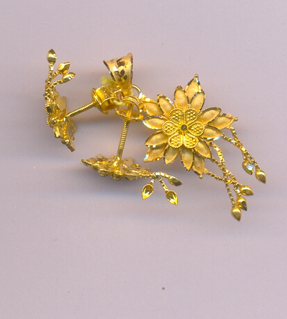 GOLD HALF SET PENDENT CASTING