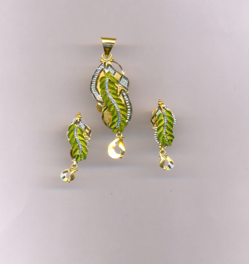 GOLD HALF SET PENDENT CASTING EXCLUSIVE