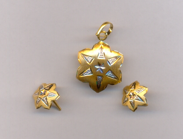 GOLD HALF SET PENDENT CASTING EXCLUSIVE