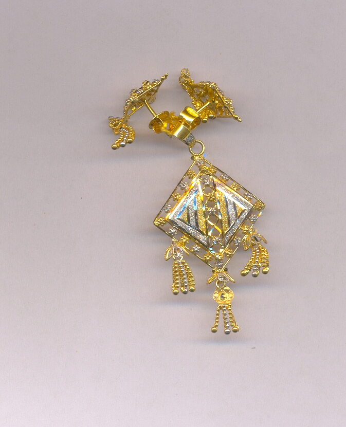 GOLD HALF SET PENDENT CASTING EXCLUSIVE