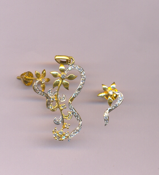 GOLD HALF SET PENDENT CASTING EXCLUSIVE