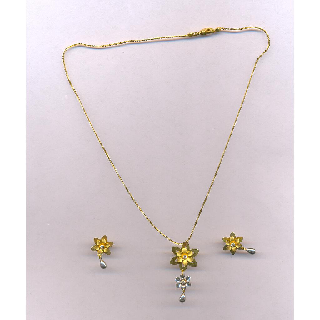 GOLD HALF SET PENDENT CASTING EXCLUSIVE