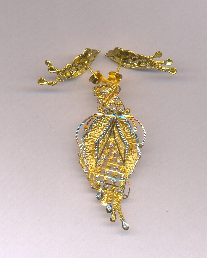 GOLD HALF SET PENDENT CASTING EXCLUSIVE