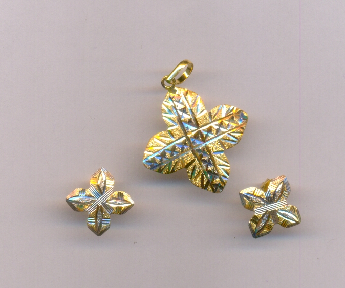 GOLD HALF SET PENDENT CASTING EXCLUSIVE