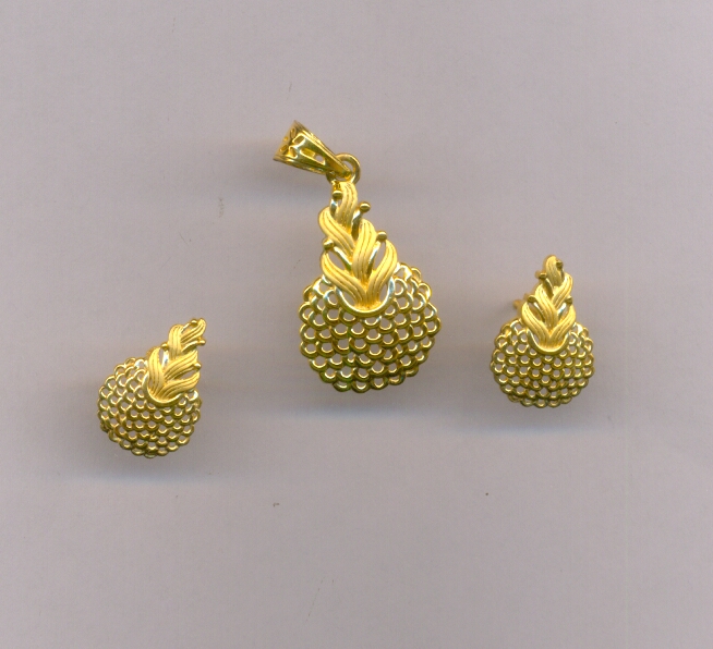 GOLD HALF SET PENDENT CASTING EXCLUSIVE